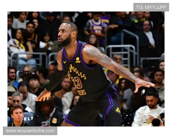 浓眉赛前欲加盟湖人引球迷泪目 浓眉赛前欲加盟湖人引球迷泪目